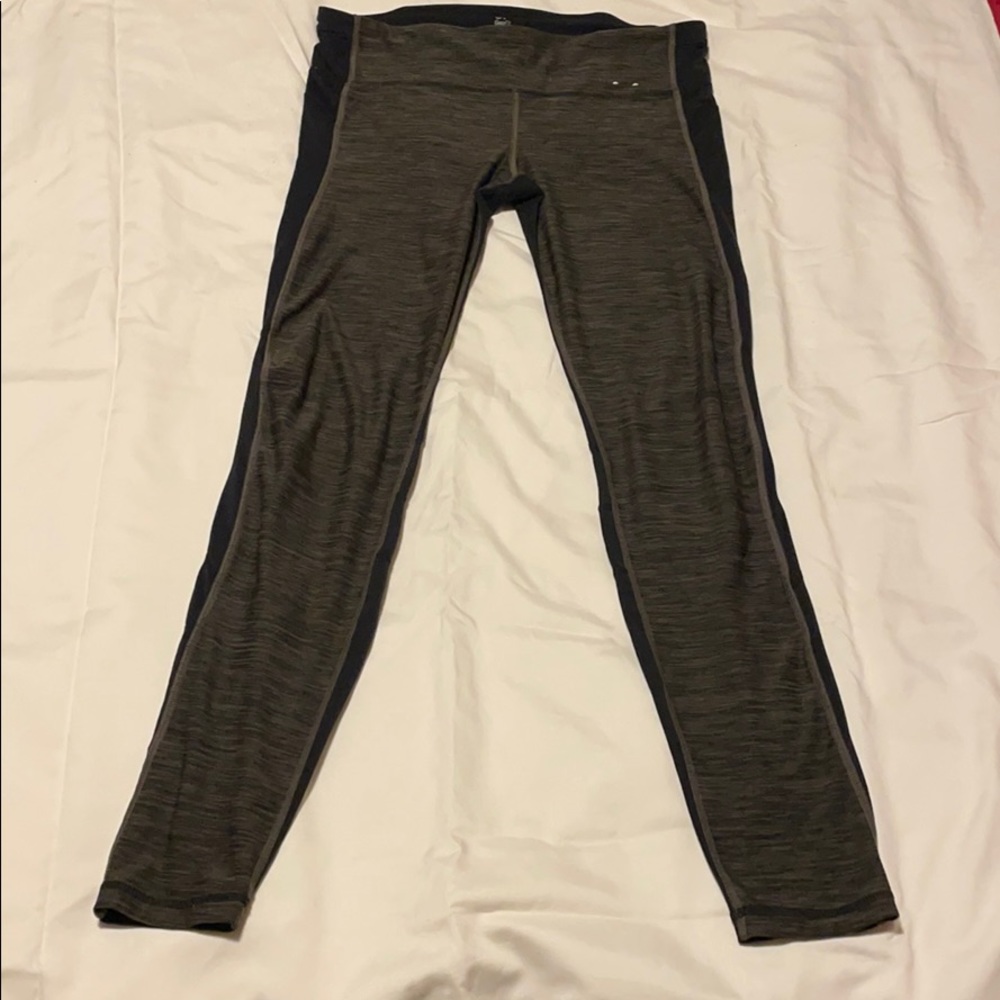 🐝 Gap Fit leggings